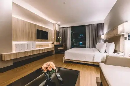 Adelphi Suites Bangkok - 60