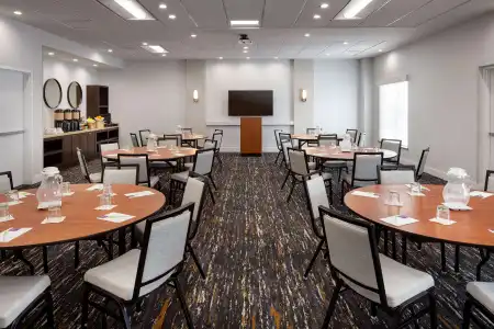 Hyatt Place at Anaheim Resort/Convention Center - 22