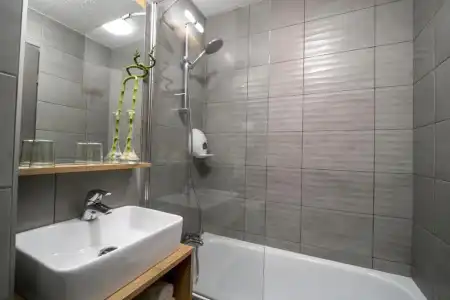 Ostal Pau Université - Sure Collection by Best Western - 48