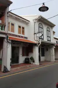 Heeren Straits - 0