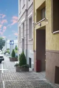 18 - 0