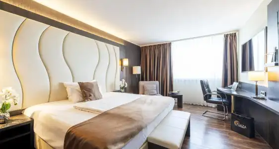 Plaza Premium Darmstadt - 6