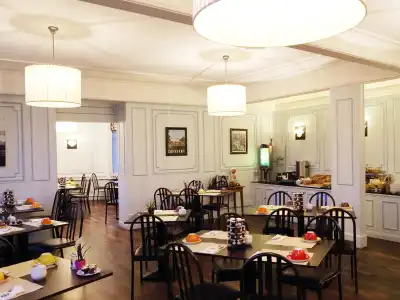 Le Grand Tours - 11