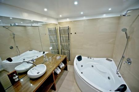 Jupiter Luxury - 8