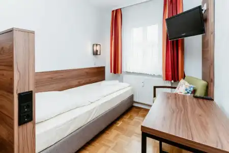 Hotel-Gasthof Goldener Greifen - 15