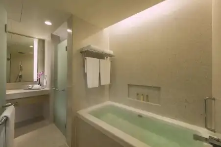 DoubleTree by Hilton Kuala Lumpur - 9