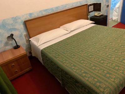 Boutique Calais Milano - 1