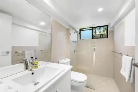 The Noosa Apartments - 110