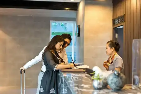 Amber Sukhumvit 85 - 40