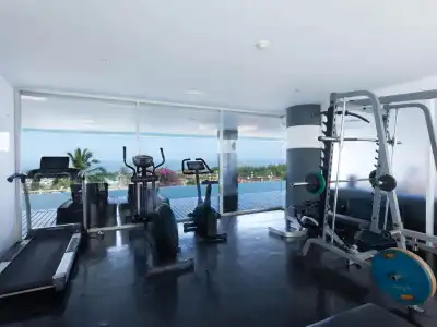Sunset Plaza Apartment - 4