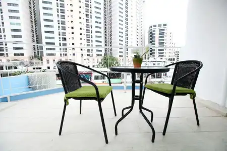 V Check Inn Sukhumvit 22 - 20