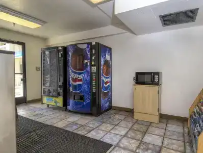 Motel 6 Carlsbad, CA Beach - 10