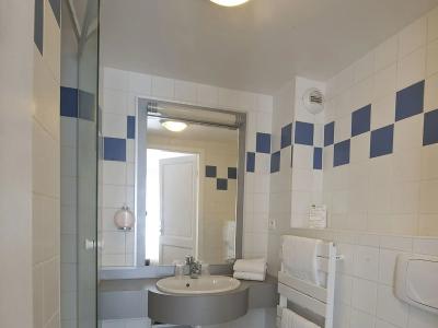 Hôtel le Grillon - 8