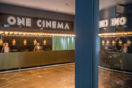 Motel One Berlin - Upper West - 15