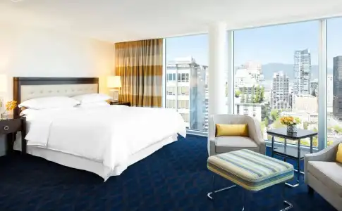 Sheraton Vancouver Wall Centre - 2