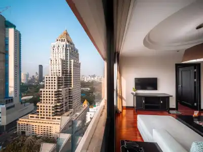 Bandara Silom Suites - 107