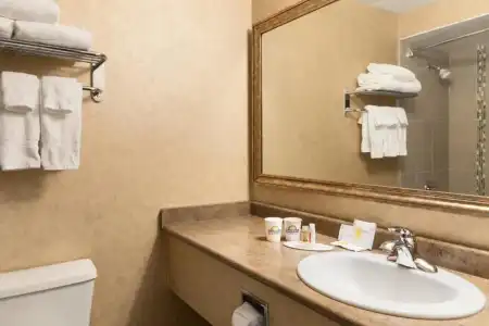Days Inn by Wyndham Cranbrook Conference Centre - 29