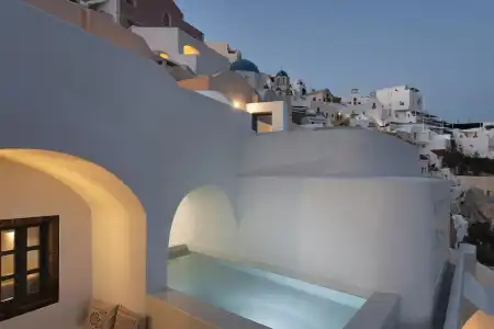 Armenaki -  Adults Only - 13