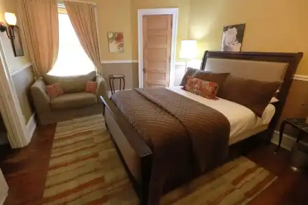 Inn at 835 Boutique - 100