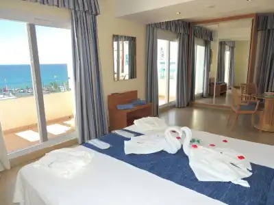 Punta del Cantal Suites - 83