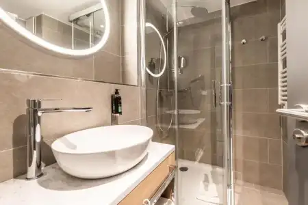 Premier Inn Saarbruecken City Centre - 4