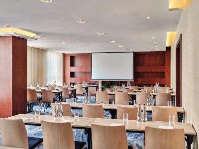 Crowne Plaza Bratislava by IHG - 20