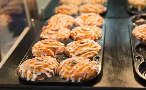 Holiday Inn Express & Suites Brampton by IHG - 9