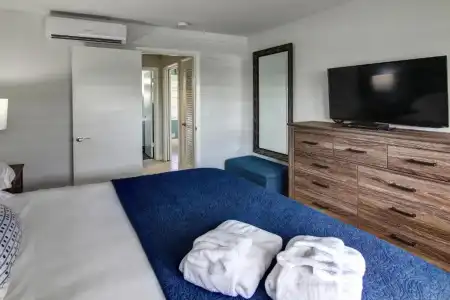 May-Dee Suites - 73