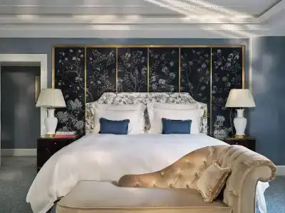 The Dorchester - 69