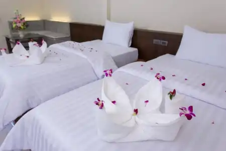Suksompong Resort - 5