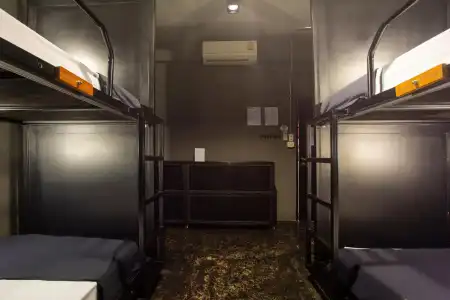 Box Hostel N Cafe - 15