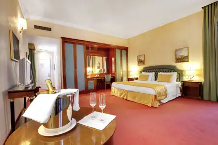 Dona Palace - 27