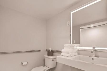 B&B Orlando International Drive Near Universal - Newly Renovated! - 103