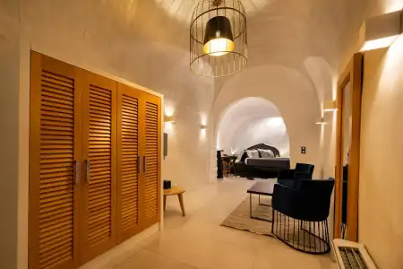 Daydream Luxury Suites - 35