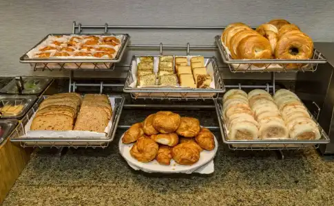 SpringHill Suites by Marriott Naples - 10