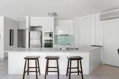 Noosa Tropicana - 156