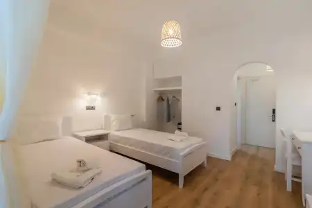 Alamis & Apartments - 131