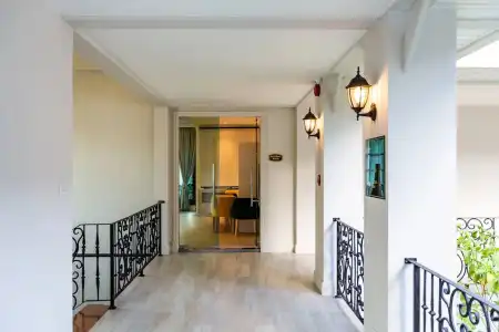 Merchant Villa - 10