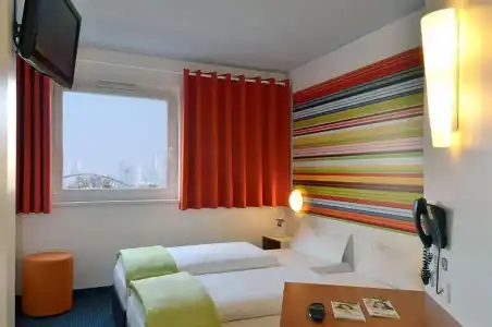 B&B Frankfurt-Niederrad - 5