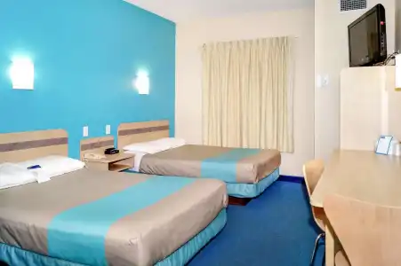 Motel 6 Peterborough, ON - 5