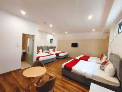 Ngan Pho Studio & - 194