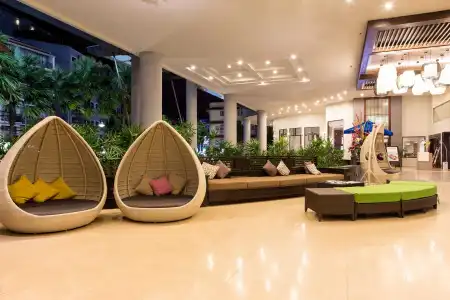 Deevana Plaza Phuket - 26