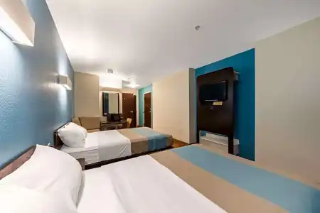 Motel 6 Laredo, TX - Airport - 48