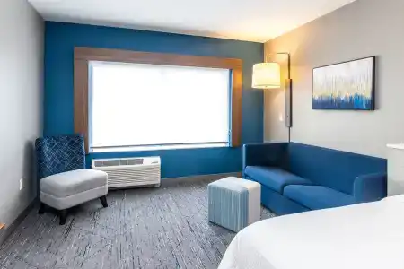 Holiday Inn Express & Suites Louisville Downtown by IHG - 34