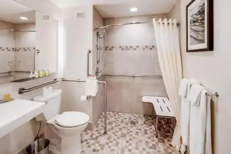 DoubleTree by Hilton & Suites Jersey City - 54