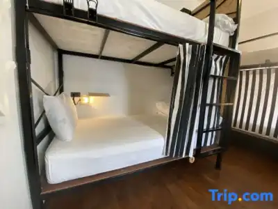 Sherloft Home & Hostel - 52