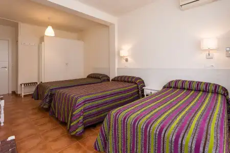 Sol y Miel Hostal - 108