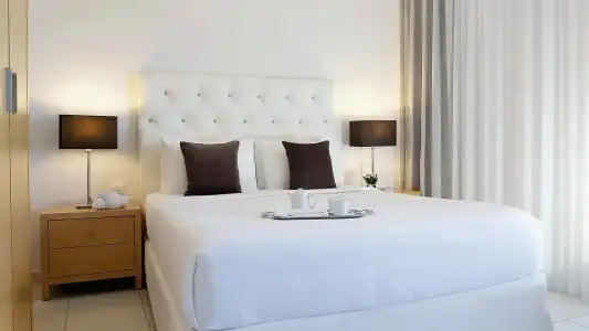 Akrogiali Exclusive - Adults Only - 90