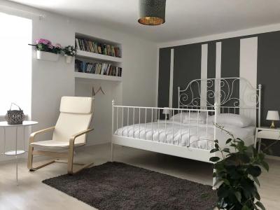 Sleeping Beauty Hostel - 4