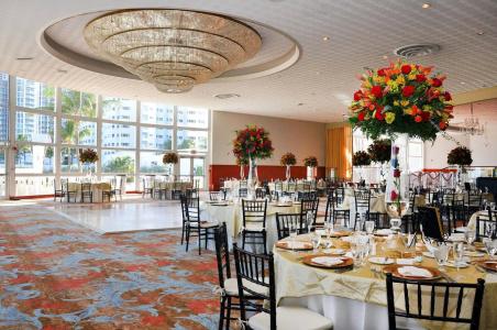 Deauville Beach Resort - 26